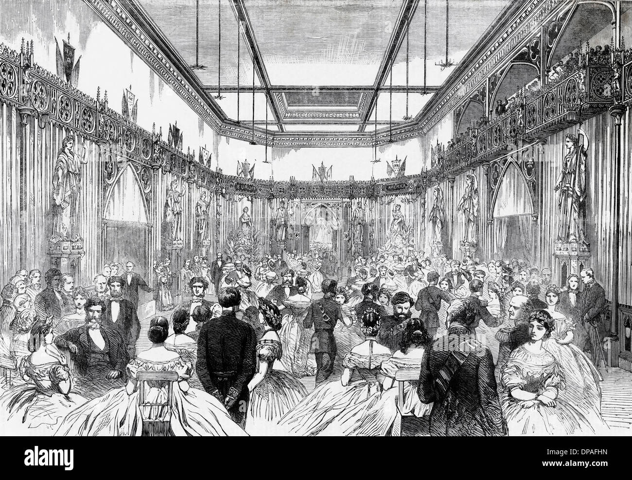 Gesellschaft der Stadt von London Ball im temporären Saloon im Guildhall Hof errichtet. Viktorianischen Holzschnitt, Kupferstich, ca. 1862 Stockfoto