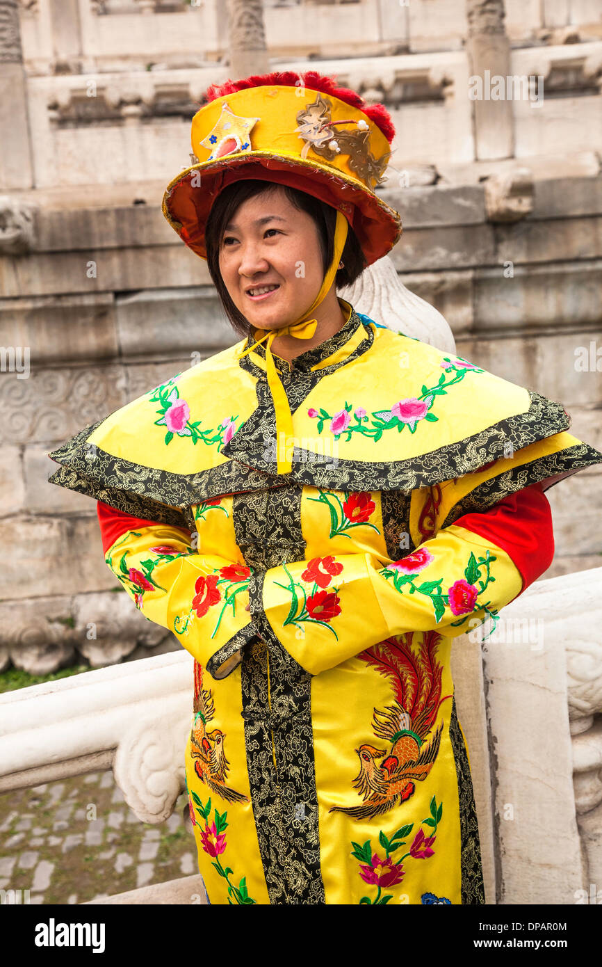 China; Chinesische Tradition Kleid oder Kostüm für Hochzeits-Zeremonie in  Peking in der verbotenen Stadt Stockfotografie - Alamy
