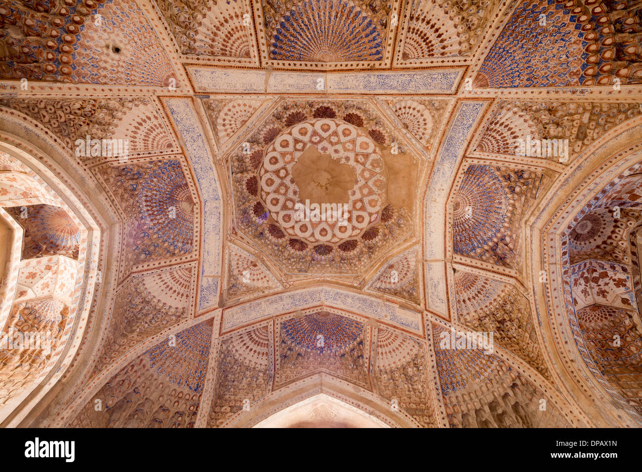 Detail der bemalten Innere des Mausoleums von Gawhar Shad, Herat, Afghanistan Stockfoto