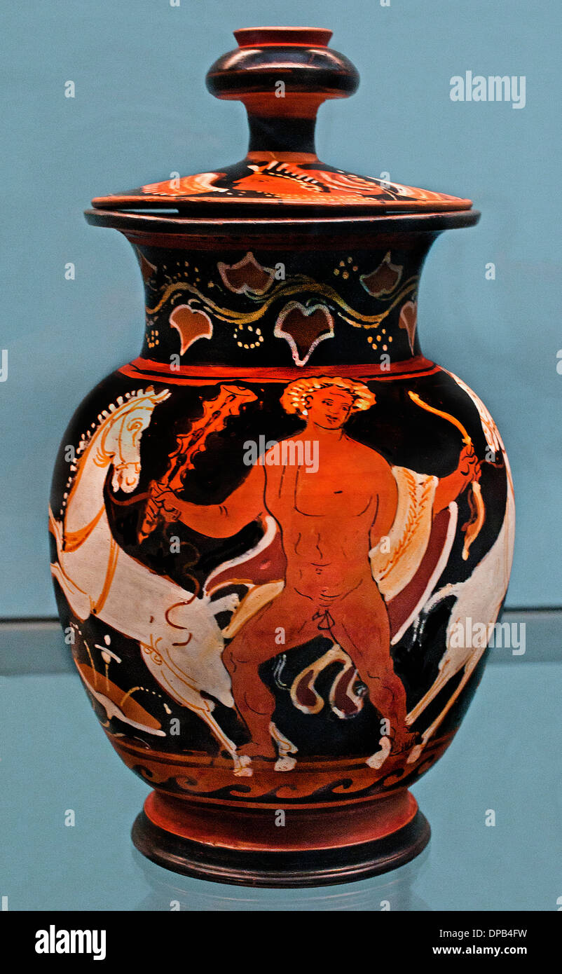 Hercules-Sohn des Zeus als Pferd Tamer (zwei Pferde und Löwenfell und Club) 400 v. Chr. Krug Griechisch Griechenland Stockfoto