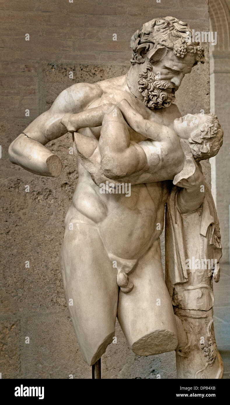 Väterliche Silen trägt das Kind Dionysos (Dionysos) der junge Gottessohn des Zeus) (310-300 v. Chr.). Griechischen Griechenland Stockfoto
