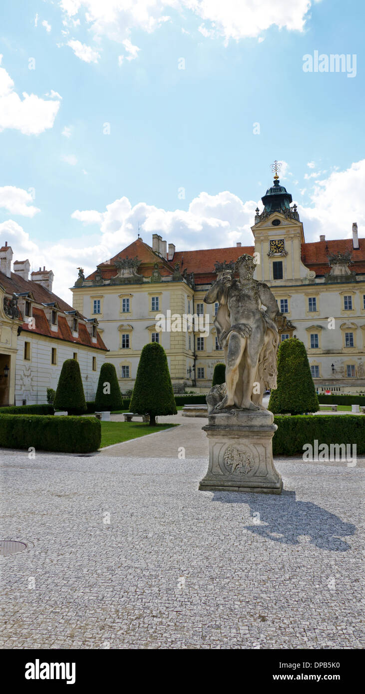 Valtice, Ehrenhof des Renaissance-Schloss Stockfoto