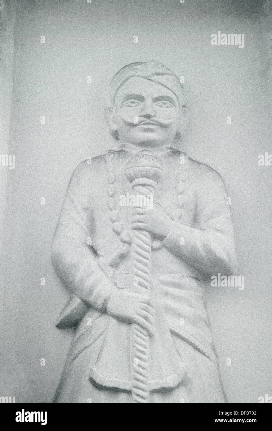 Skulptur in Udaipur in Rajasthan in Indien in Südasien. Mann Krieger Rajasthani Schnitzerei Skulptur Rajput Reisen Wanderlust Stockfoto