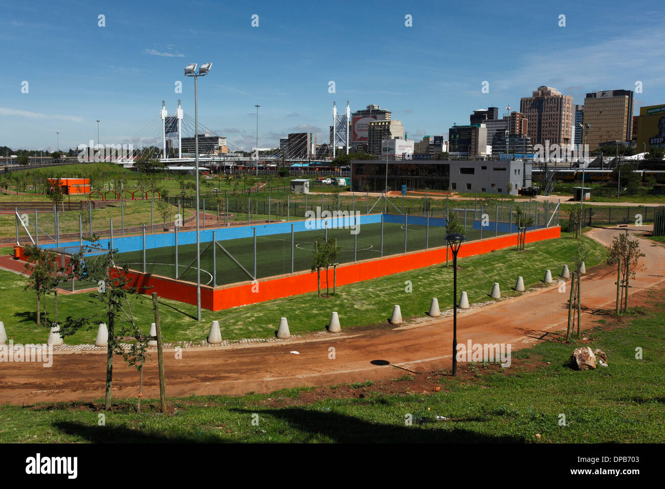 Park und fünf Fußball pitch in Newtown zentrale Johannesburg Südafrika Stockfoto