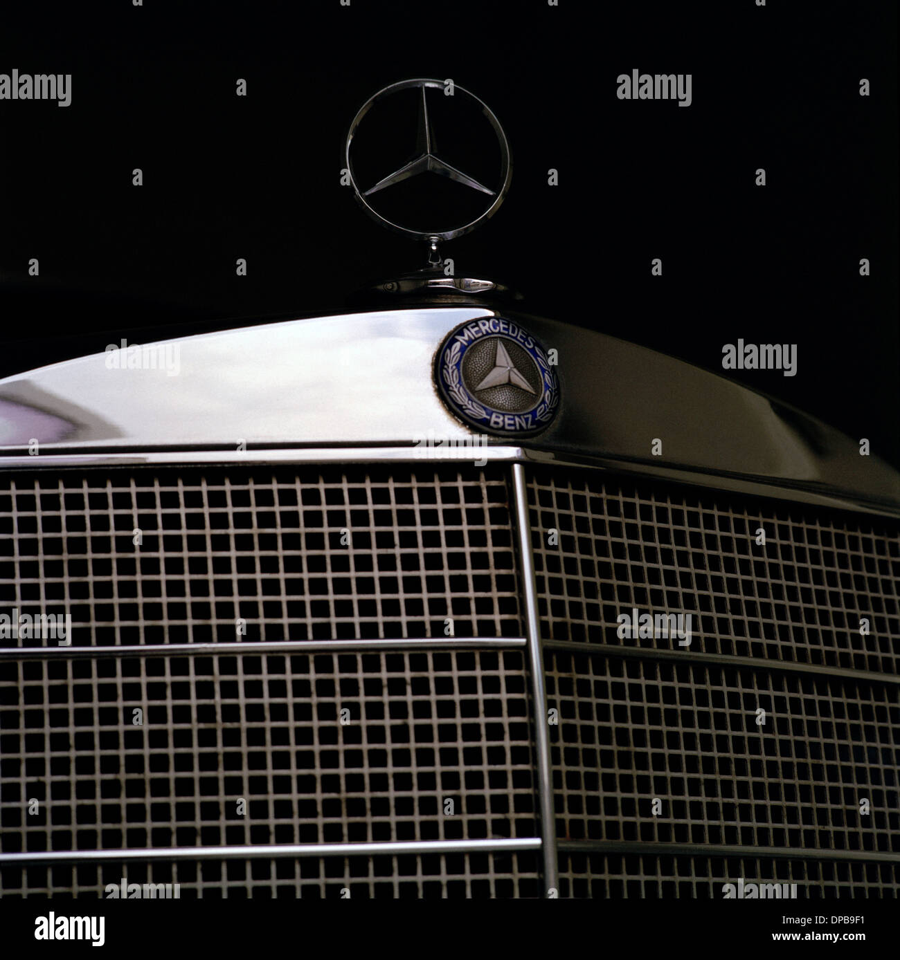 Klassische Oldtimer. Ein deutscher Mercedez Benz Auto. Autos Fahrzeug Transport Kulturgeschichte Stockfoto