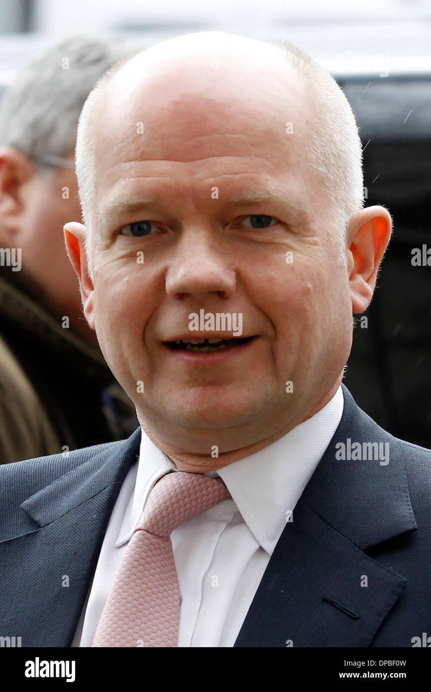 Außenminister William Hague ankommt, Royal United Services Institute (RUSI) vor seiner jährlichen Anti-Terror-Lebkuchen Stockfoto
