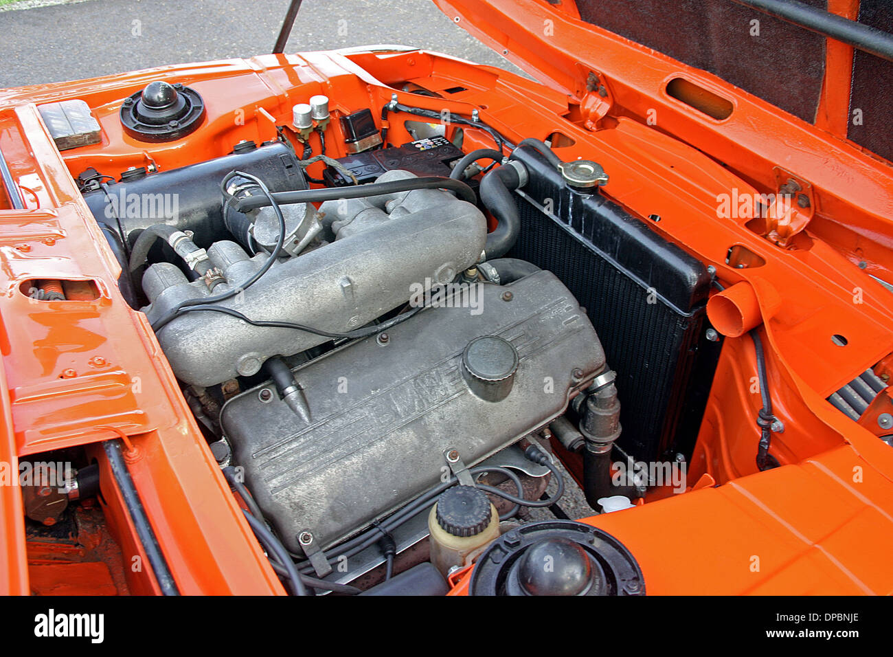 1974 BMW 2002tii, die traditionellen deutschen "ultimative Fahrmaschine", Motor Stockfoto