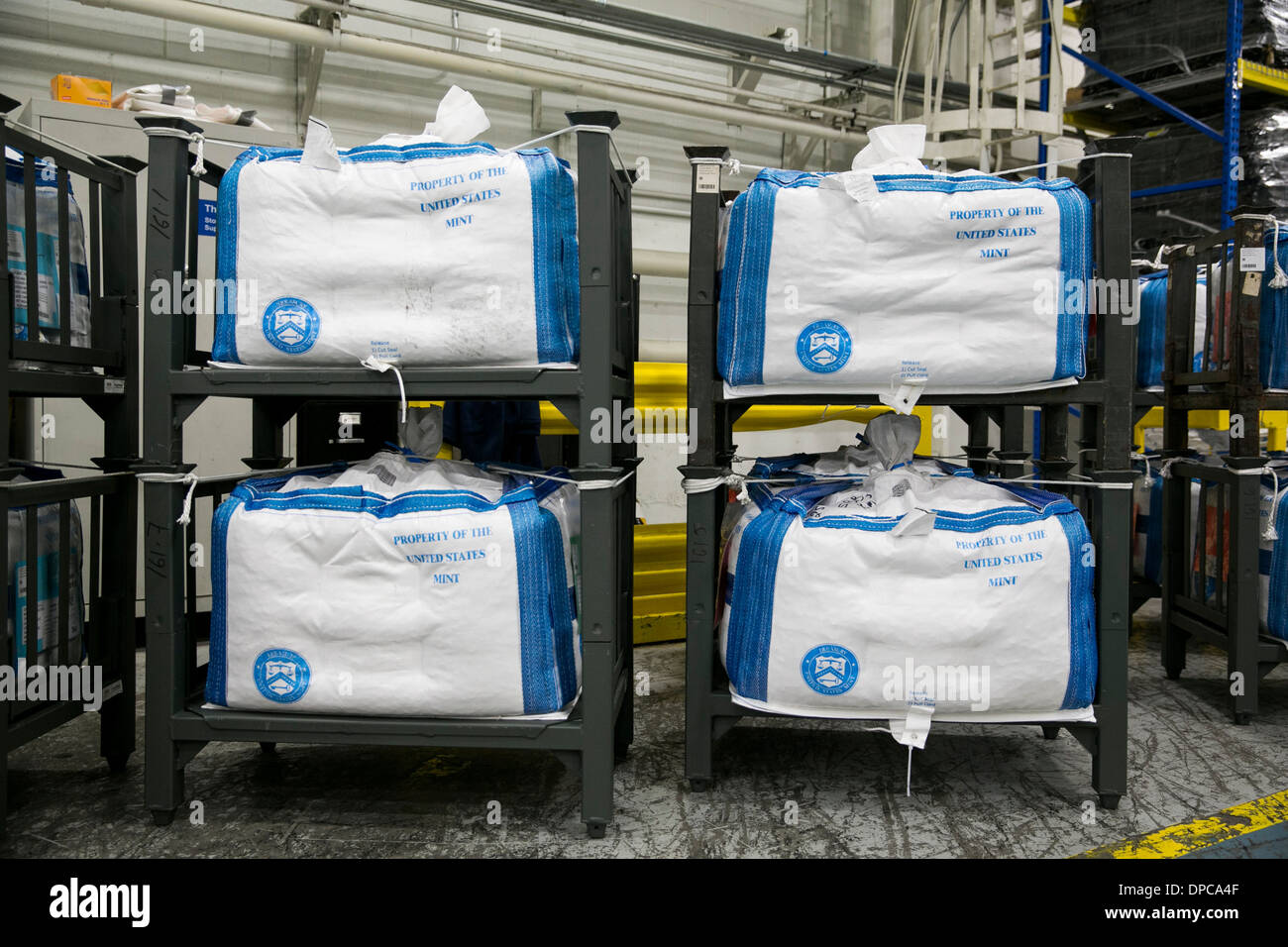 1 Tonne Taschen von Münzen an der Philadelphia-Niederlassung von der United States Mint. Stockfoto