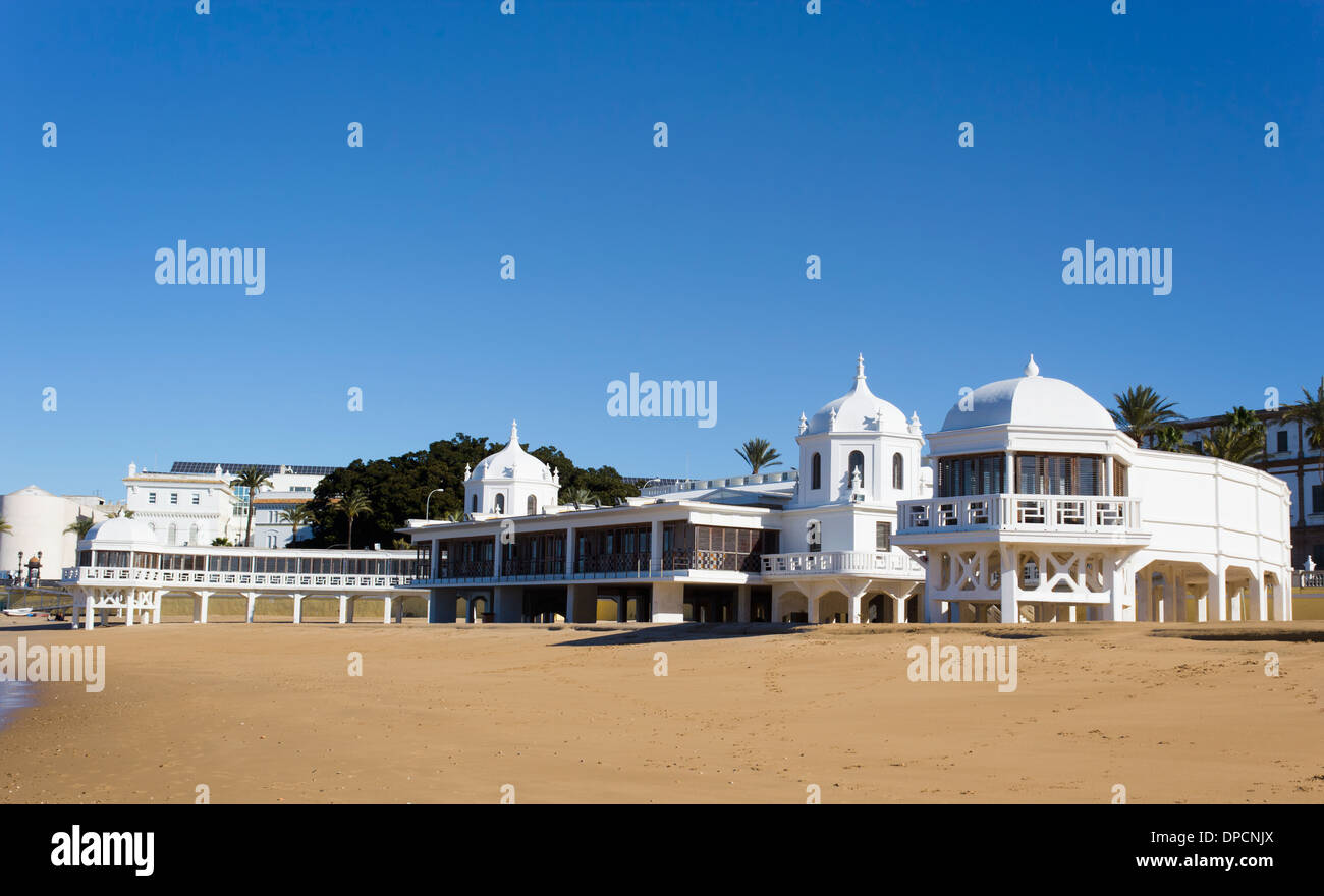 Balneario de Nuestra Señora De La Palma y del Real, Playa De La Caleta, Cádiz, Spanien. Stockfoto