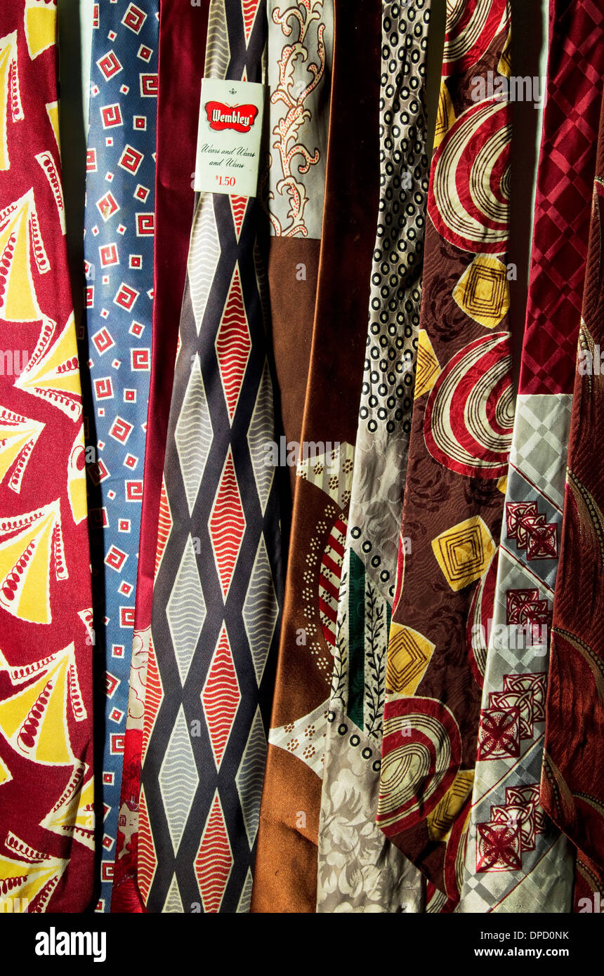 Eine Reihe von Vintage Herren Krawatten aus der Mitte des Jahrhunderts. Stockfoto