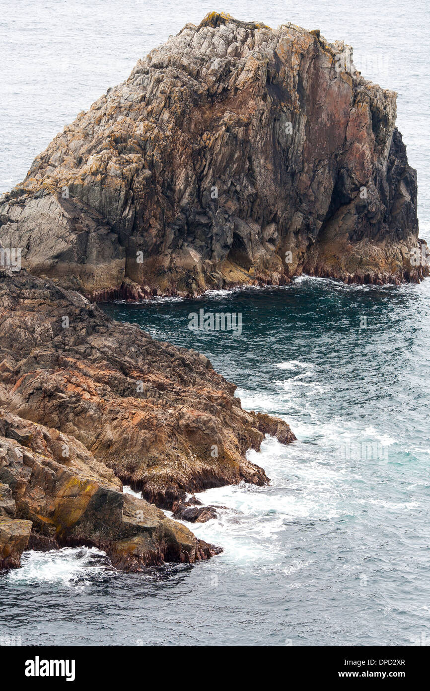 Küsten-Features und Felsen rund um Malin Head auf der westlichsten Punkt von Irland Stockfoto