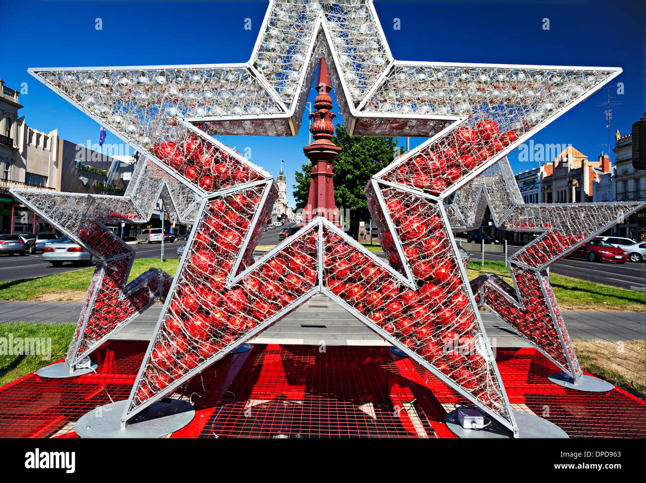 Ballarat, Australien / Weihnachtsschmuck im Sturt Straße ausgestellt. Stockfoto