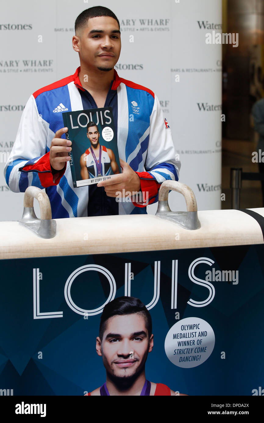 Louis Smith, Team GB Turnerin, erscheint im Store Kopien seiner Autobiographie, Louis unterzeichnen: My Story So weit Waterstones, Kanarische Stockfoto