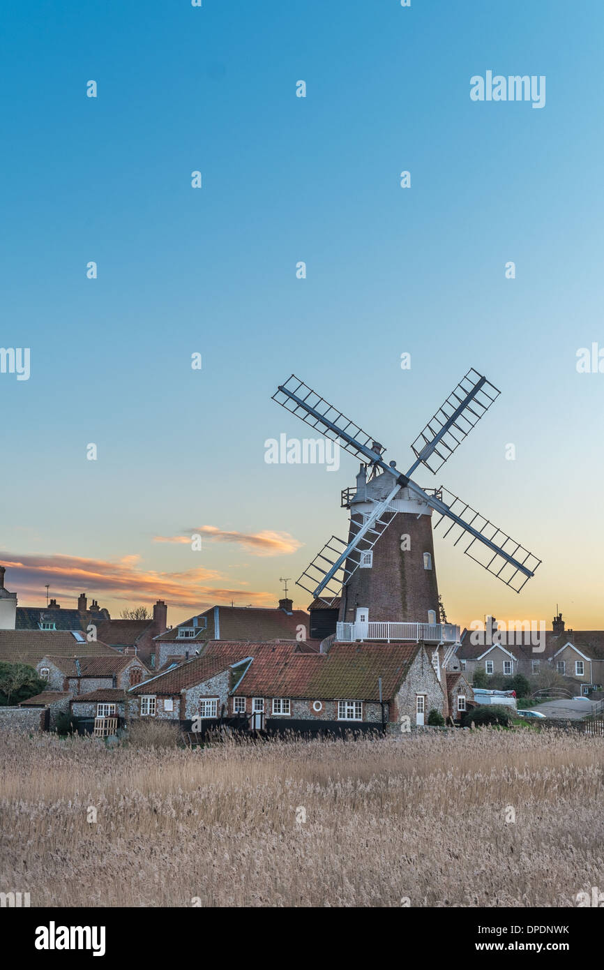 Cley Next die Meer-Windmühle Stockfoto