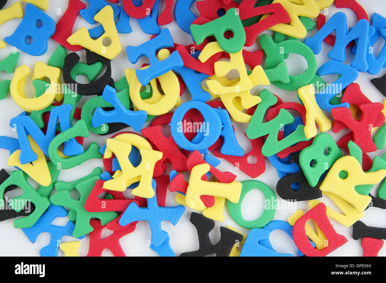 unordentlichen Haufen Moosgummi Buchstaben Stockfoto