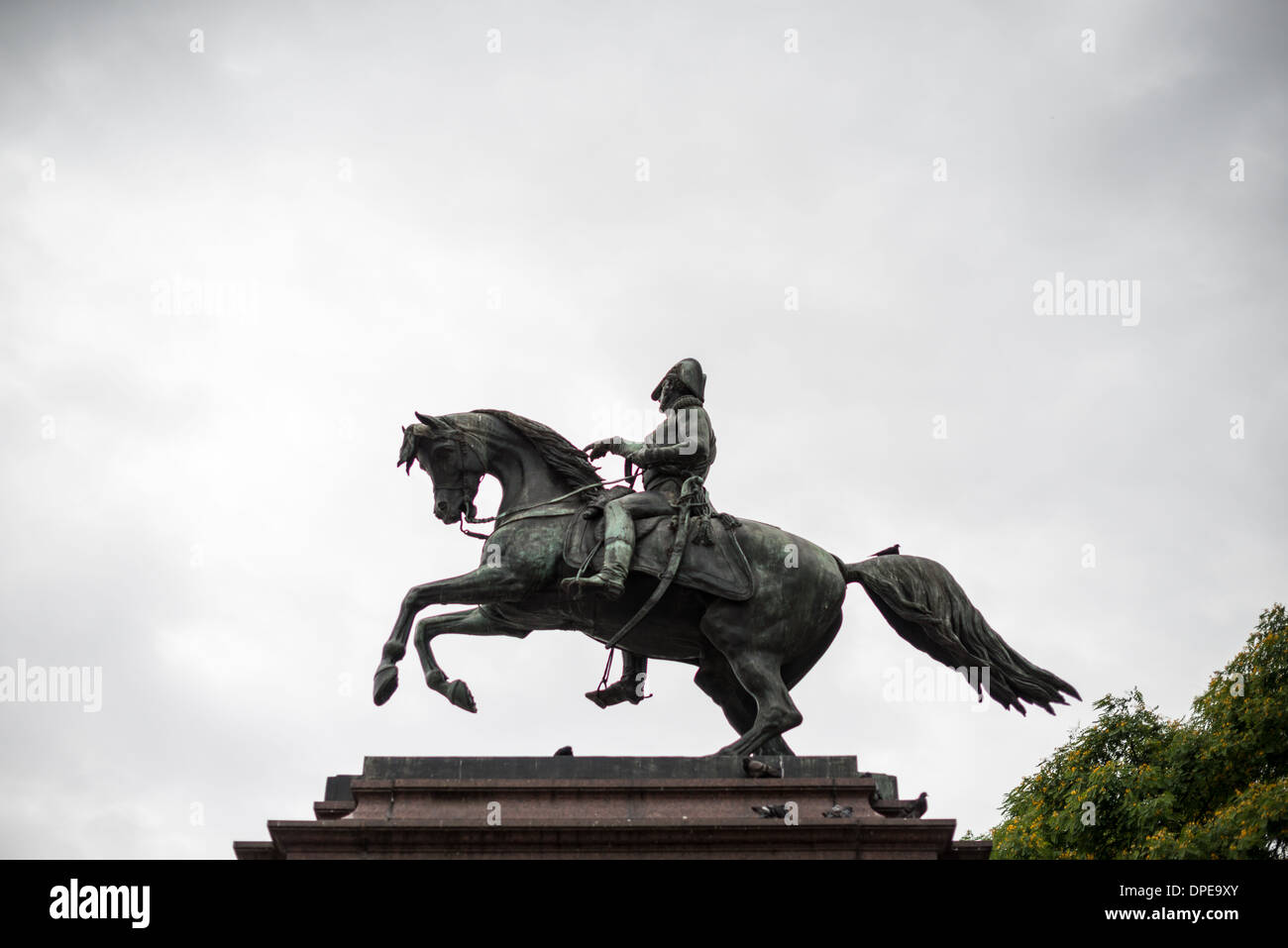 Statue von José de San Martín in Plaza San Martín in Buenos Aires Argentinien. Stockfoto