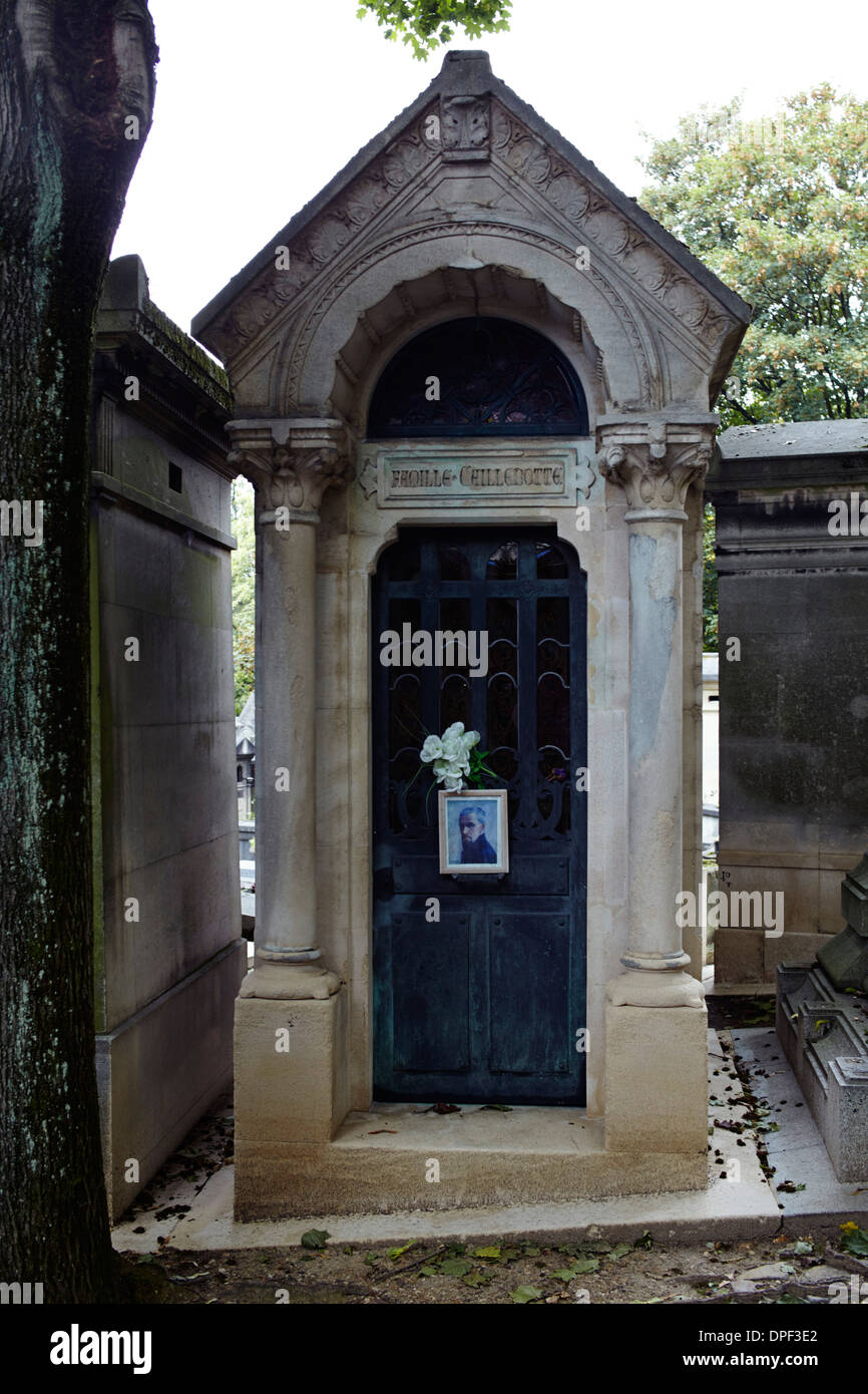 Das Grab von Gustave Chaillebotte in der Pere Lachaise Friedhof, Paris Stockfoto