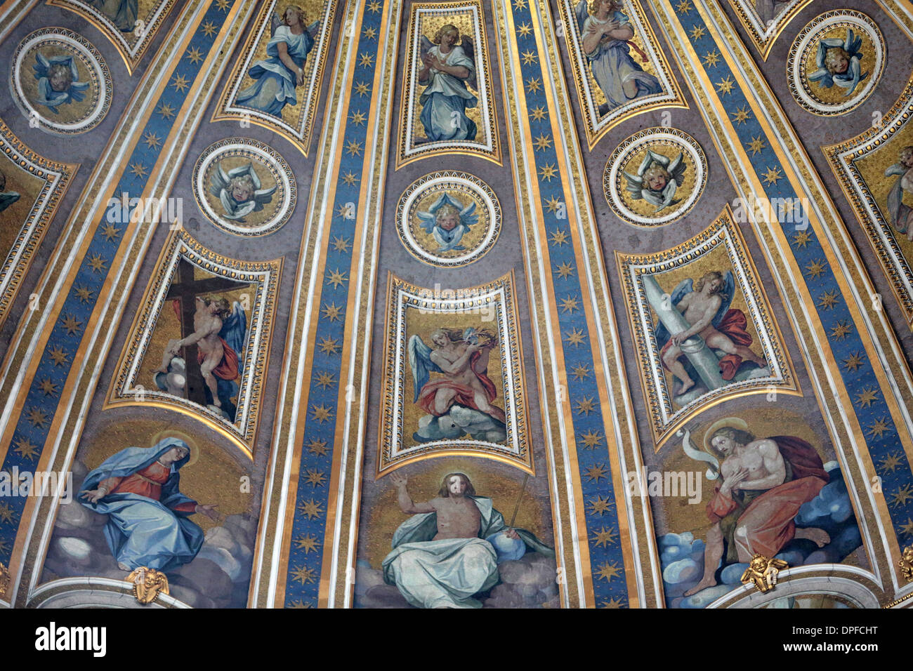 Kuppel-Decke in den Petersdom von Michelangelo Buonarroti, Domenico Fontana, Giacomo della Porta, Rom, Latium, Italien Stockfoto
