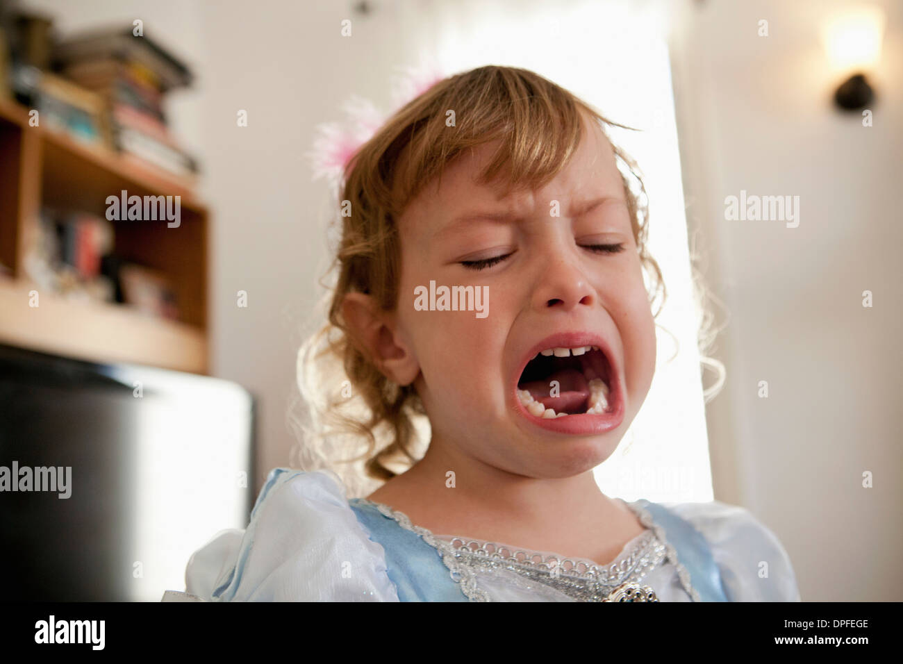 Nahaufnahme eines weiblichen Kleinkind weint Stockfoto