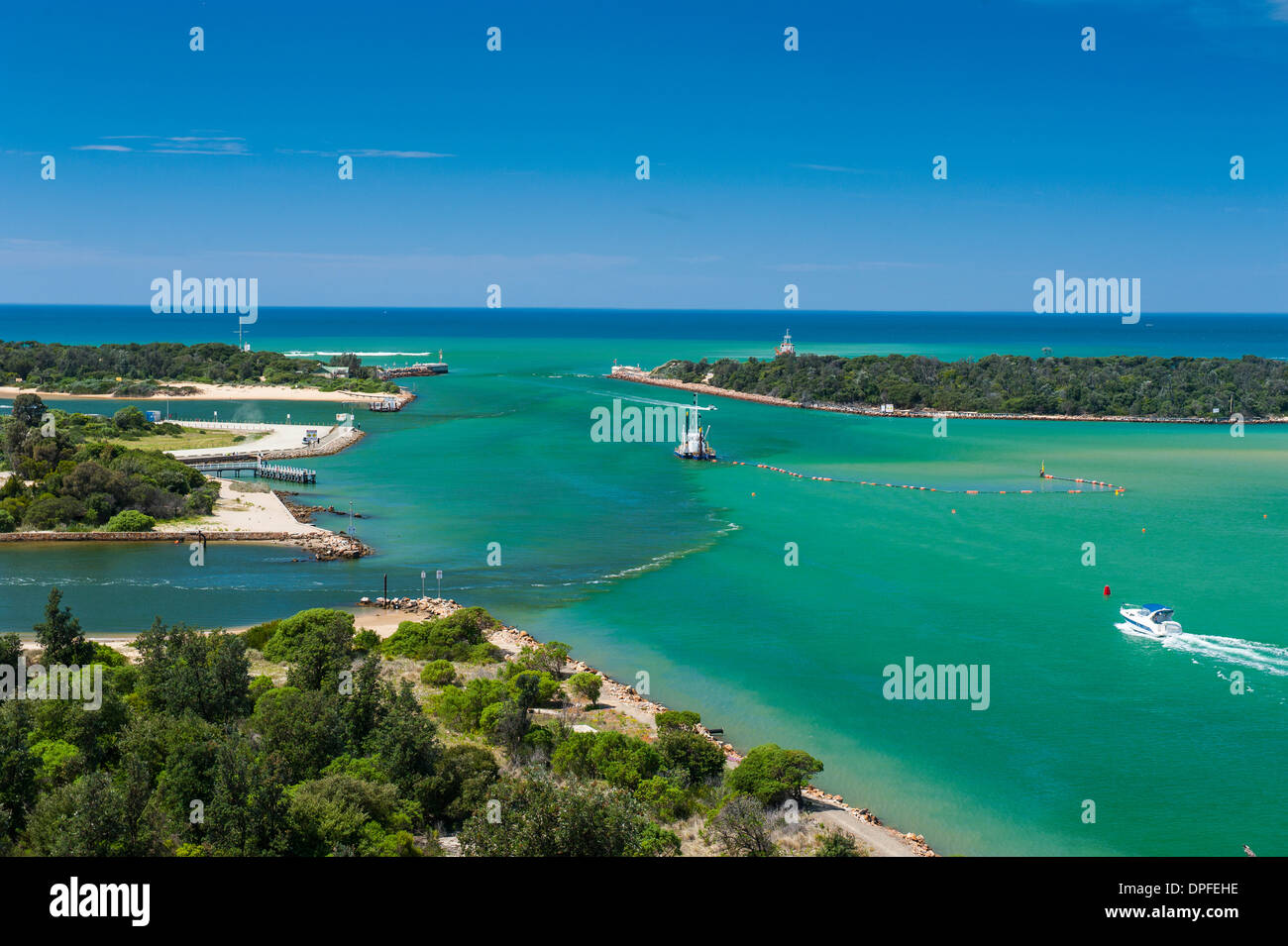 Türkisfarbenes Wasser in Lakes Entrance, Victoria, Australien, Pazifik Stockfoto