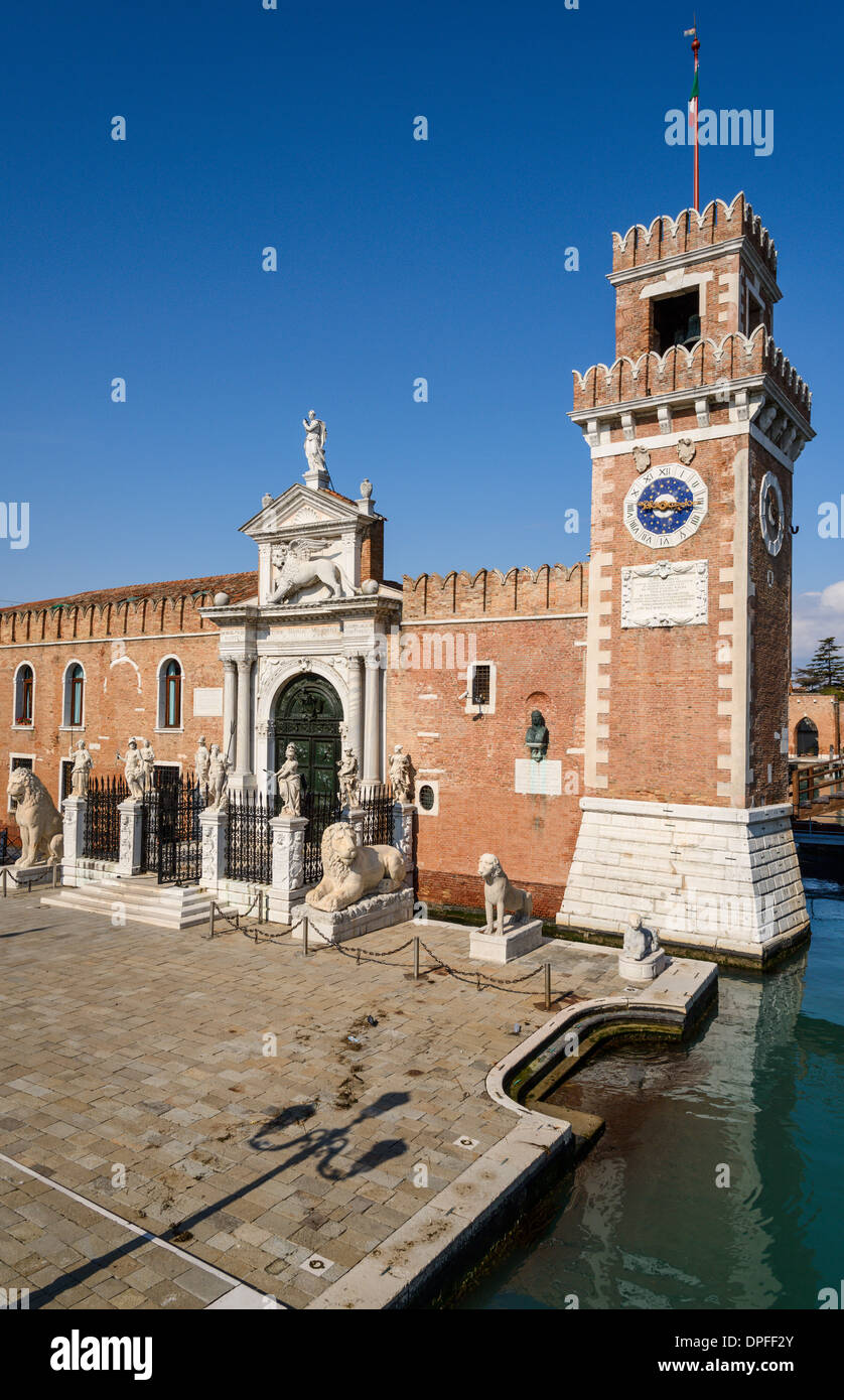 Das Entree zum Arsenal in Venedig, UNESCO World Heritage Site, Veneto, Italien, Europa Stockfoto