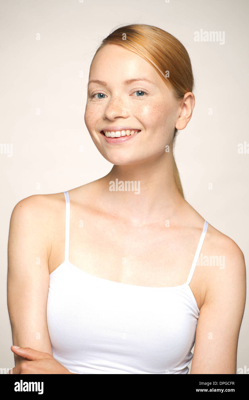 Junge Frau, Lächeln, Porträt Stockfoto