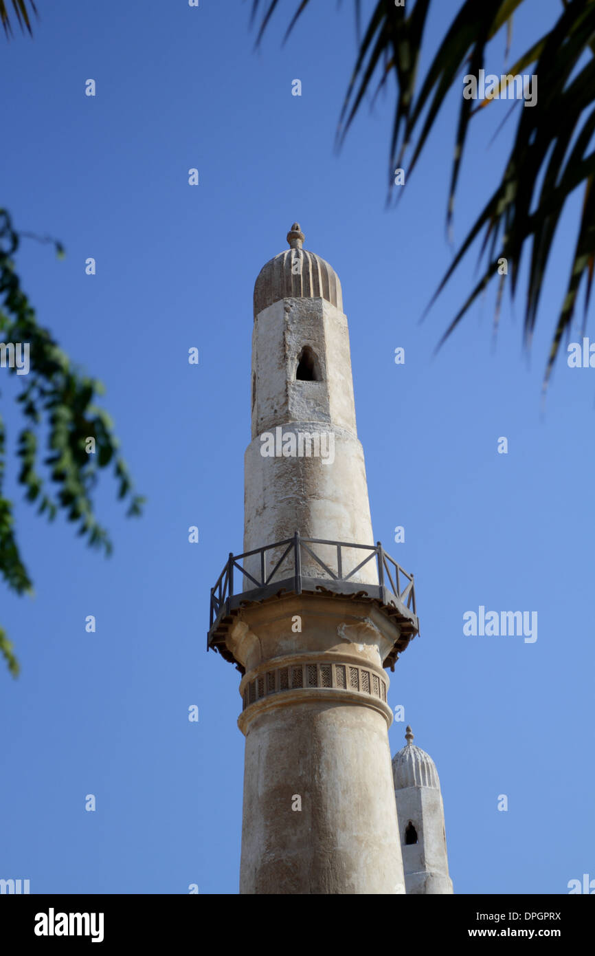 Minarett der Al Khamis Mosque, die älteste Moschee in das Königreich Bahrain Stockfoto