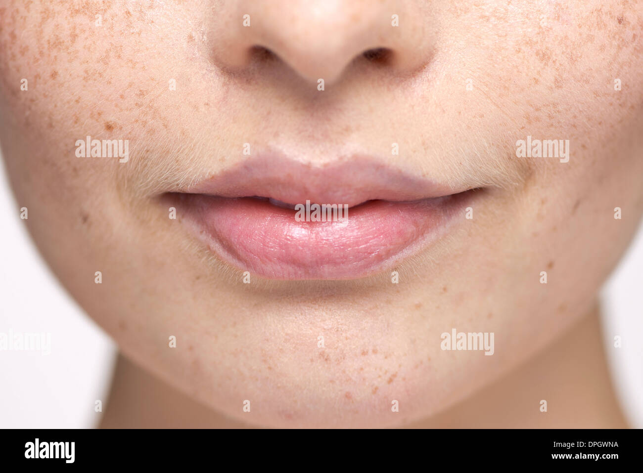 Nahaufnahme des Gesichts und der Lippen junge Frau Stockfoto