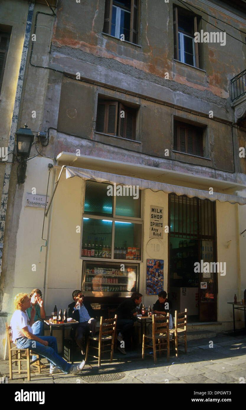 Griechenland Athen Plaka Kidathinaion Straße ein Milchladen Stockfoto