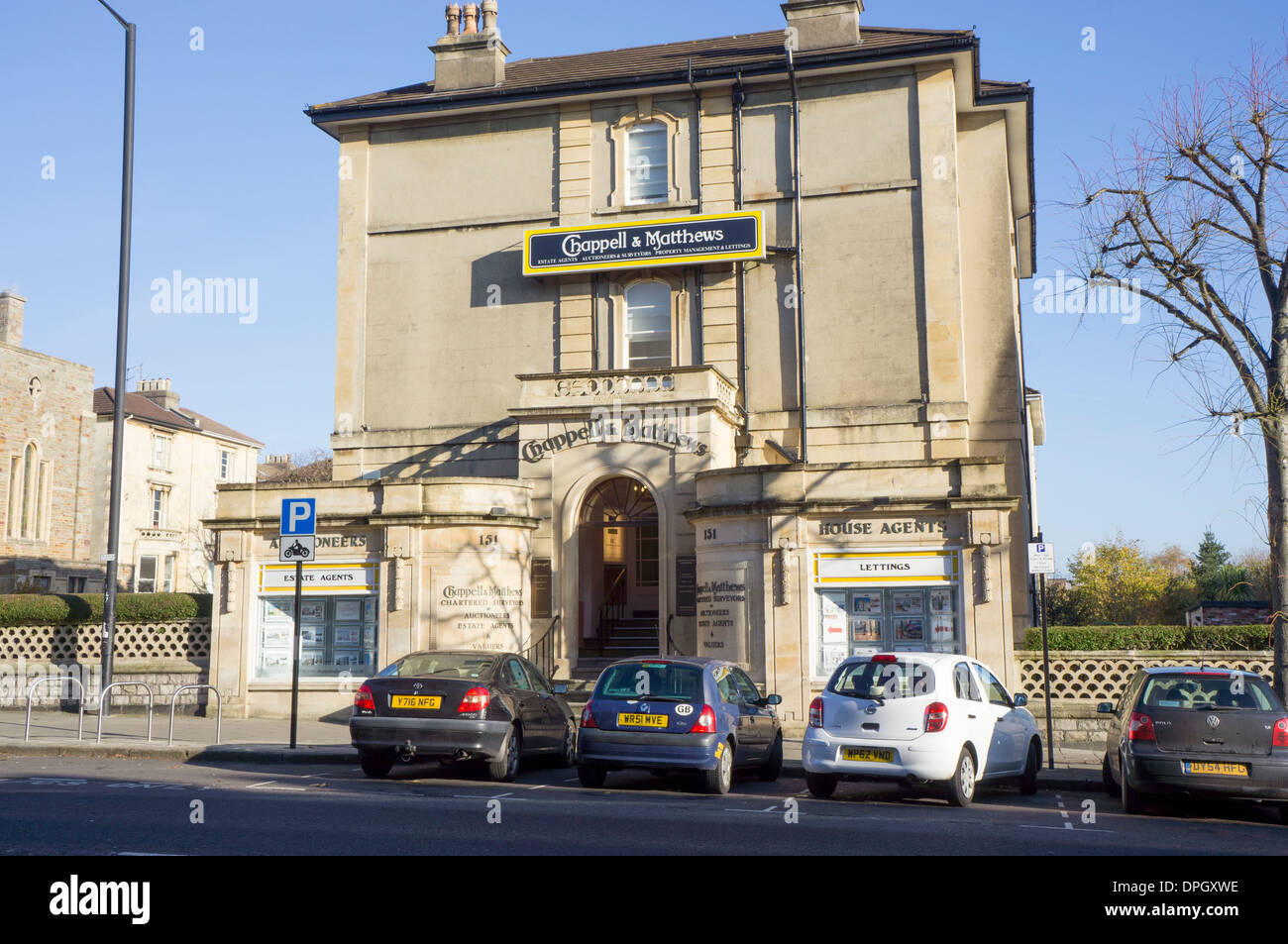 Bristol White Damen geparkt Straßenverkehr Stockfoto