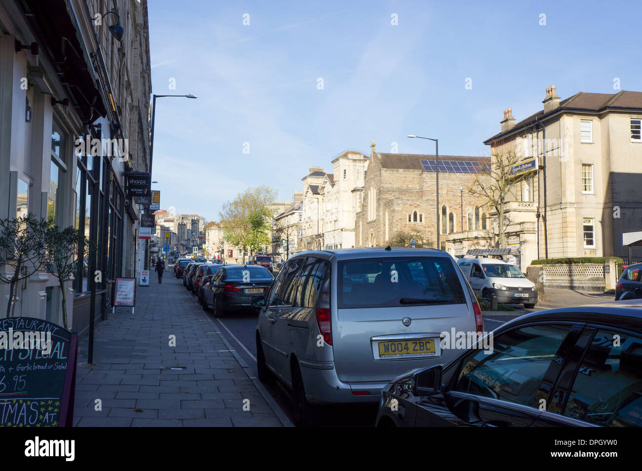 Bristol White Damen geparkt Straßenverkehr Stockfoto