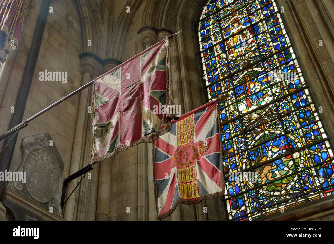 Gösch der Nationalflagge von England hängenden innen Beverely Münster East Yorkshire UK Stockfoto