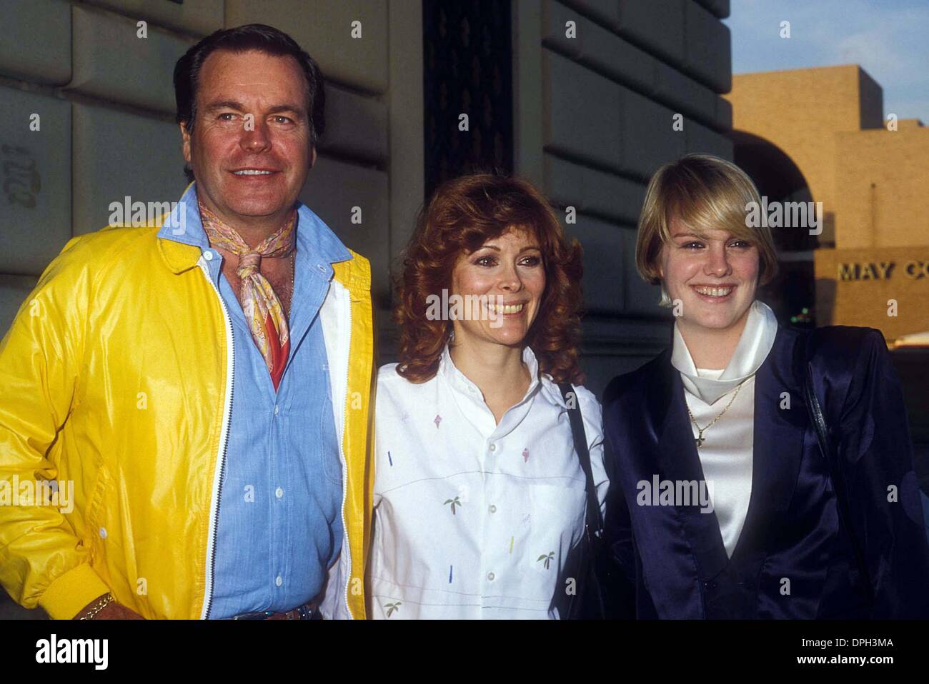 2. August 2006 - Hollywood, Kalifornien, USA - ROBERT WAGNER mit JILL ST. JOHN und KATIE WAGNER 1984. (Kredit-Bild: © Phil Roach/Globe Photos/ZUMAPRESS.com) Stockfoto