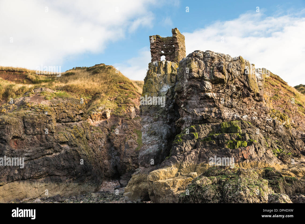 Kaim Burgruine von Mathers an der St Cyrus Küste in Aberdeenshire, Schottland. Stockfoto