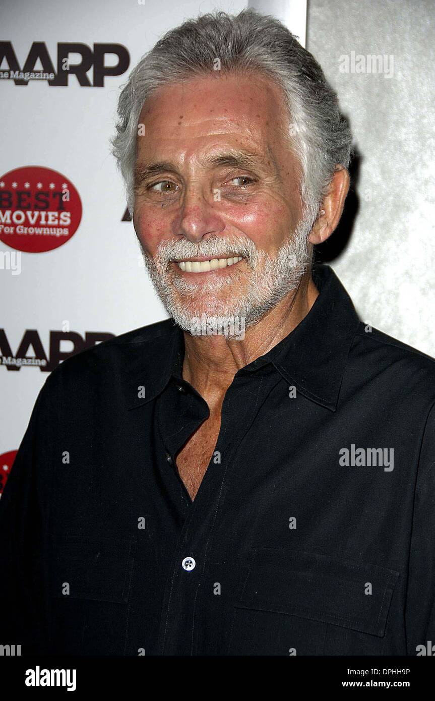 2. August 2006 - Hollywood, Kalifornien, USA - David Hedison während der Premiere des neuen Films vom Straßenrand Sehenswürdigkeiten BOYNTON BEACH CLUB, gehalten an der Pacific Design Center Silver Screen Theater auf 1. August 2006, in Los Angeles...  -K49184MGE(Credit Image: © Michael Germana/Globe Photos/ZUMAPRESS.com) Stockfoto