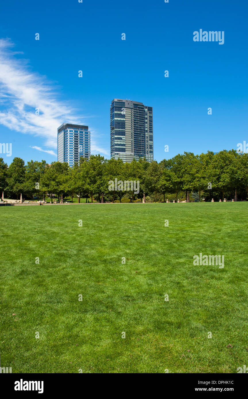 Sommernachmittag in Downtown Park, Bellevue, Washington, USA Stockfoto