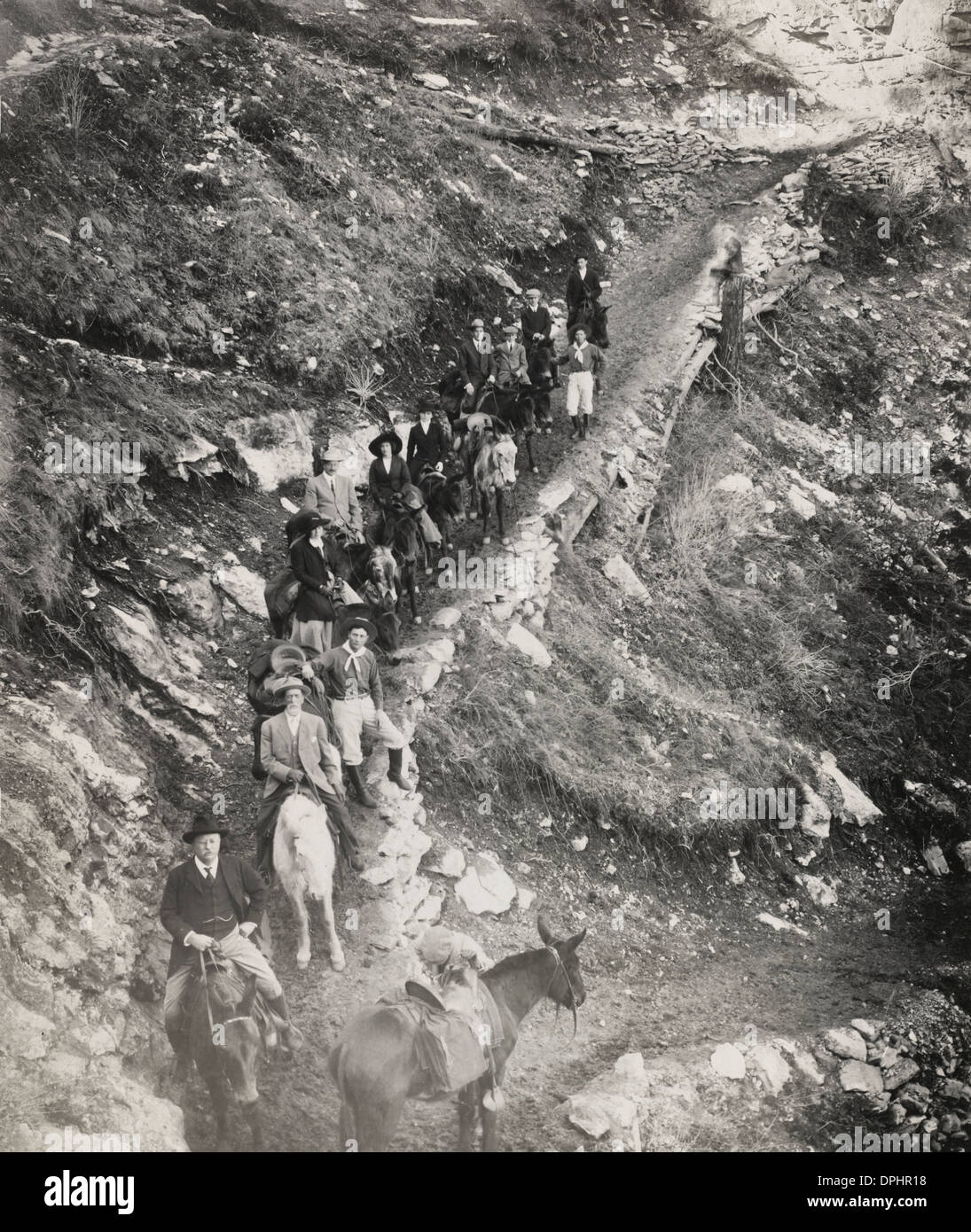 Oberst Roosevelt Partei absteigend den bright Angel Trail, Grand Canyon, 1911 Stockfoto