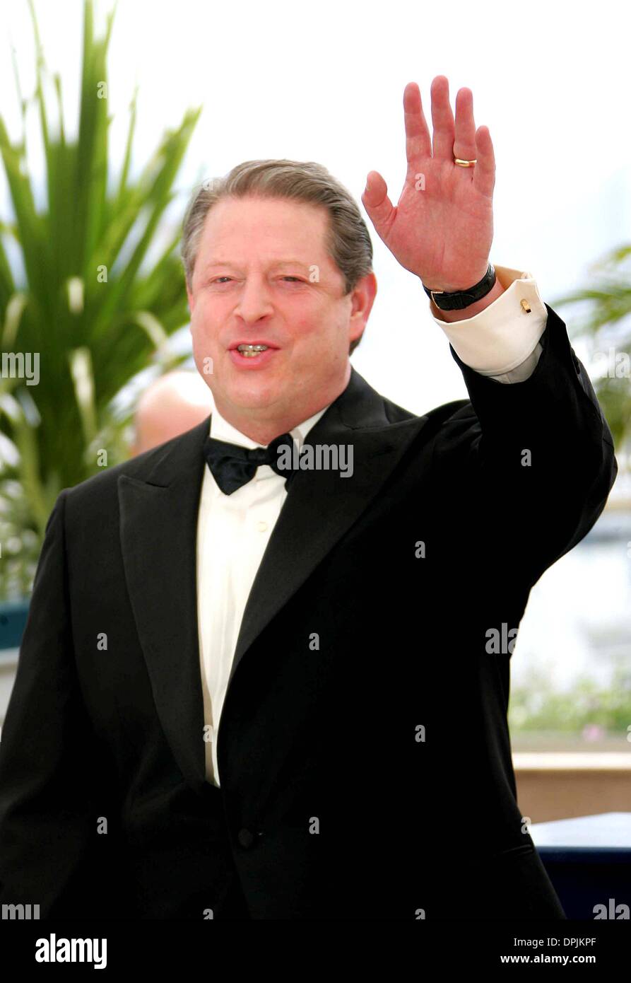 20. Mai 2006 - Palais De Festival, CANNES, Frankreich - AL GORE. BESUCHT DEN FOTOTERMIN FÜR EINE IN BEQUEME WAHRHEIT IN CANNES 20.05.2006. DAVID GADD - - 2006.K48009 (Kredit-Bild: © Globe Photos/ZUMAPRESS.com) Stockfoto