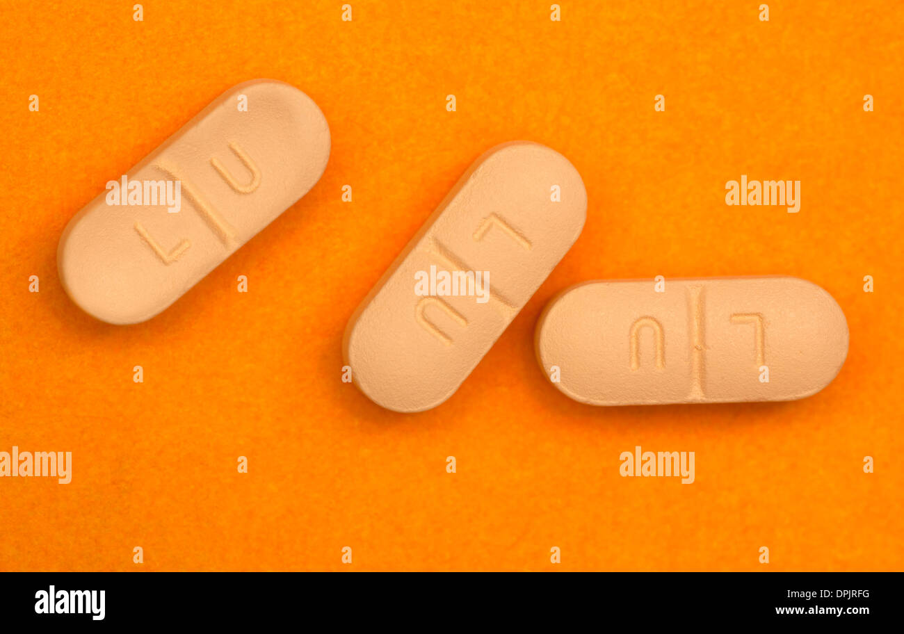 Sertralin-Hydrochlorid, 100 mg, Antidepressivum in einer Gruppe von Medikamenten genannte selektive Serotonin Reuptake Hemmer. Stockfoto