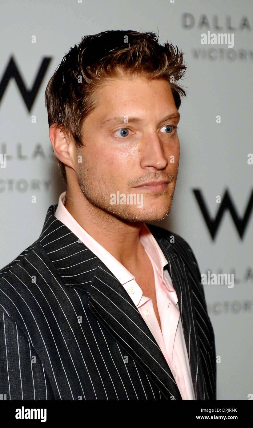 29. Juni 2006 - Sean Kanan in Dallas TX bei W Dallas '' Victory'' Hotel Eröffnung... 2440 Victory Park Lane, Dallas, Texas... 29.06.2006. Richard Dalton / 2006.K48506RD (Kredit-Bild: © Globe Photos/ZUMAPRESS.com) Stockfoto