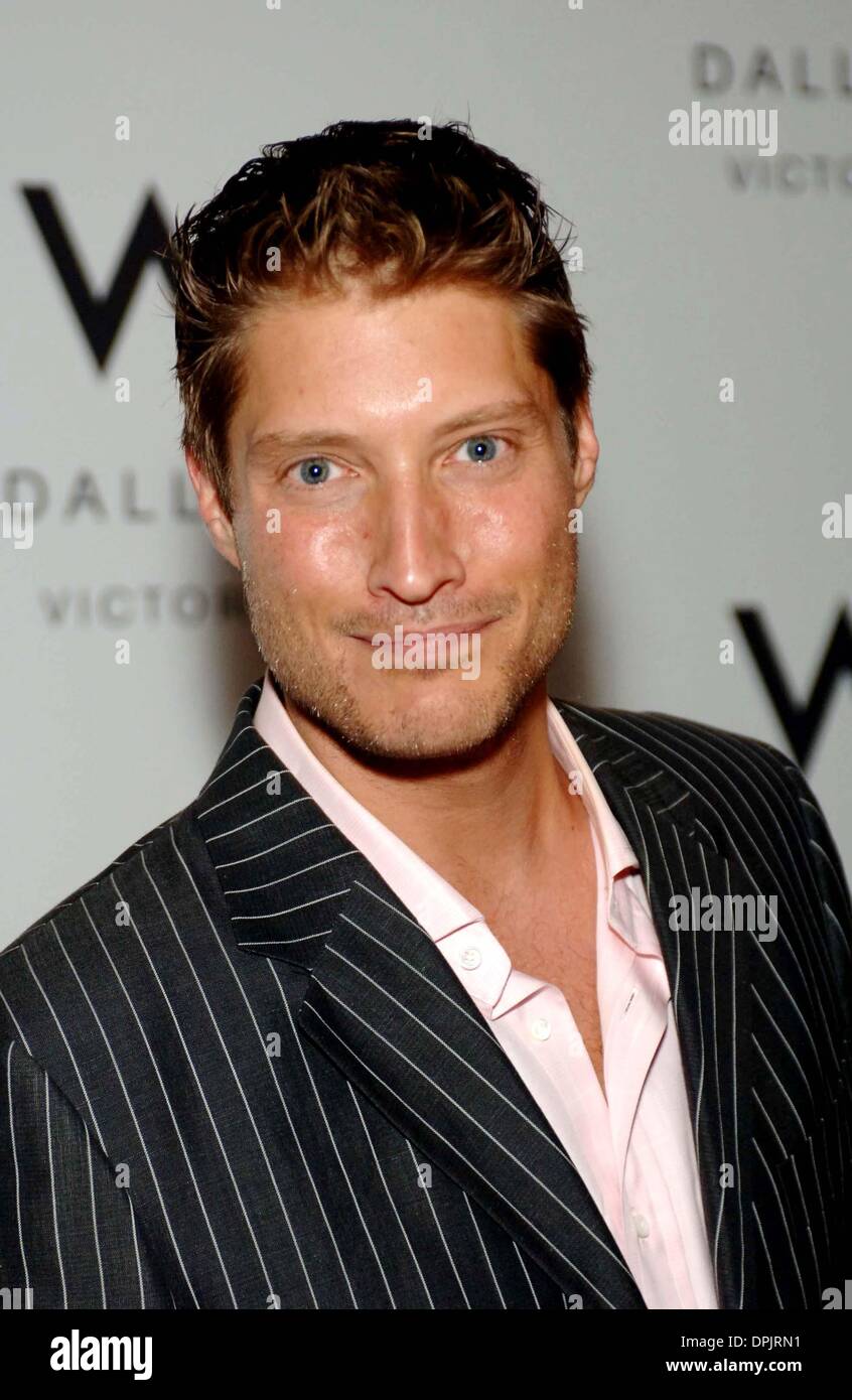29. Juni 2006 - Sean Kanan in Dallas TX bei W Dallas '' Victory'' Hotel Eröffnung... 2440 Victory Park Lane, Dallas, Texas... 29.06.2006. Richard Dalton / 2006.K48506RD (Kredit-Bild: © Globe Photos/ZUMAPRESS.com) Stockfoto