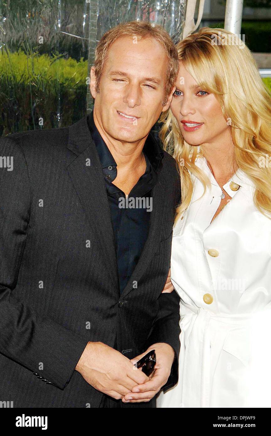 17. Mai 2006 - New York, New York, USA - K47884AR. ABC im Voraus AT LINCOLN CENTER, NEW YORK New York 16.05.2006. ANDREA RENAULT-MICHAEL BOLTON NICOLETTE SHERIDAN (Kredit-Bild: © Globe Photos/ZUMAPRESS.com) Stockfoto