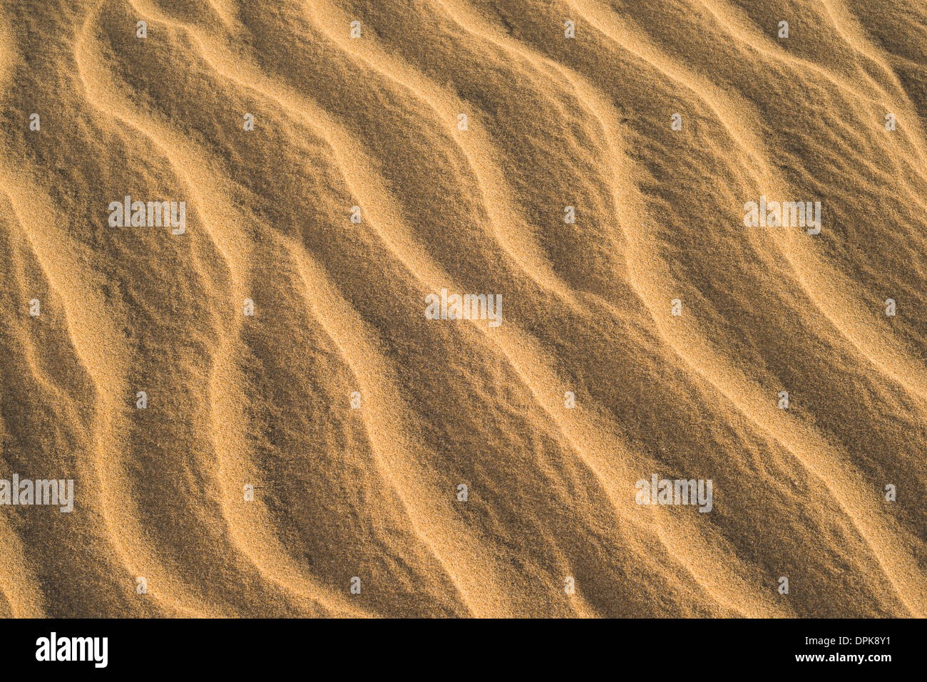 Kleine Wellen auf Sanddüne in Maspalomas, Gran Canaria, Kanarische Inseln, Spanien Stockfoto