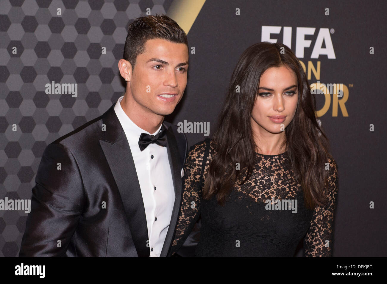 Zurich Schweiz 13 Januar 14 L R Cristiano Ronaldo Irina Shayk Football Fussball Fifa Ballon D Or 13 Gala Im Kongresshaus In Zurich Bildnachweis Maurizio Borsari Aflo Alamy Live Nachrichten Stockfotografie Alamy