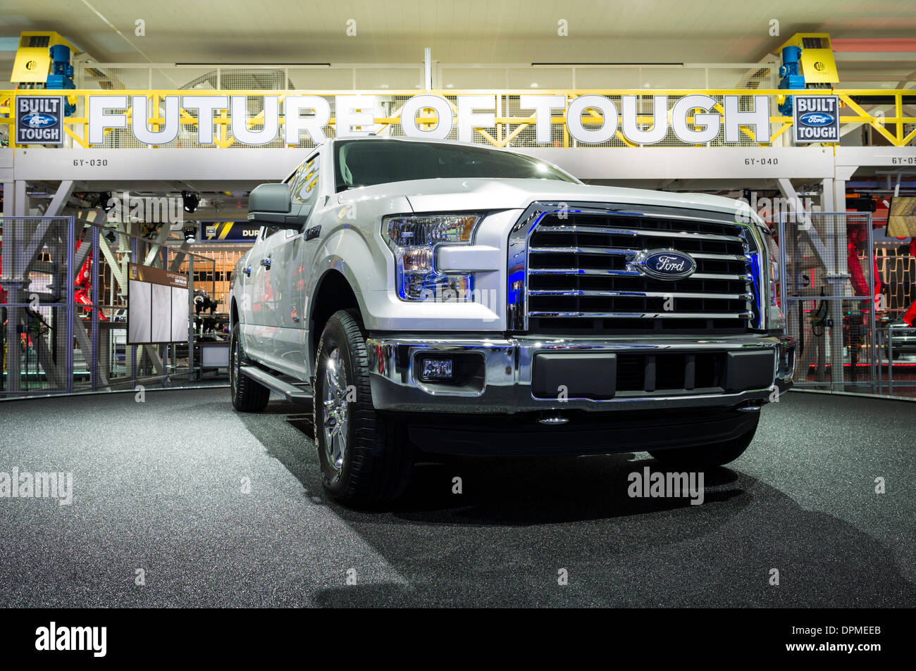 Detroit, Michigan, USA. 13. Januar 2014. North American International Auto Show die nächste Generation Ford f-150 Truck-Debüt auf der Detroit Auto Show 2014. Bildnachweis: Joseph Heroun/Alamy Live-Nachrichten Stockfoto