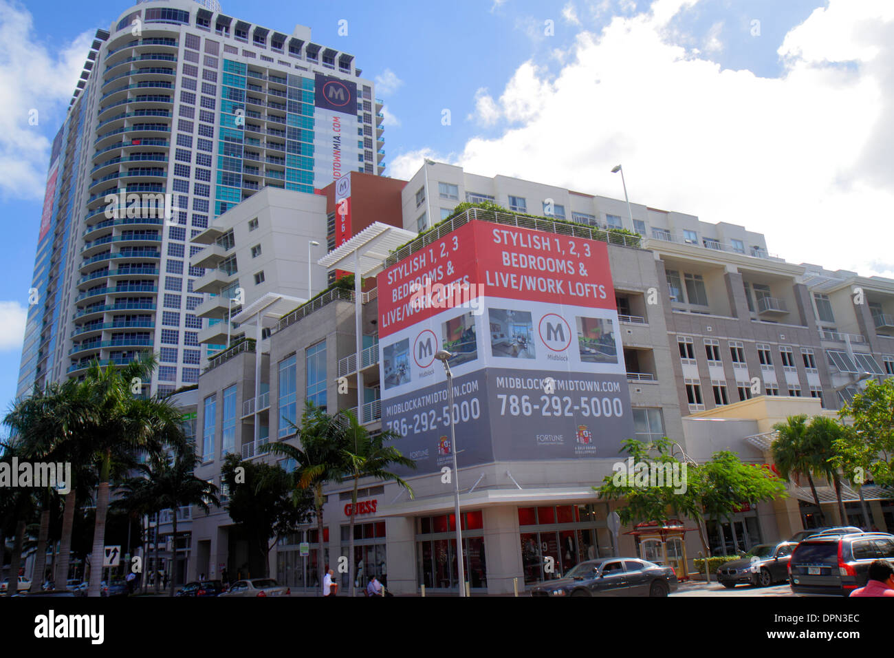 Miami Florida, Midtown, die Geschäfte in Midtown, Hochhaus Wolkenkratzer Wolkenkratzer Gebäude Eigentumswohnung Eigentumswohnungen Wohnanlage resid Stockfoto