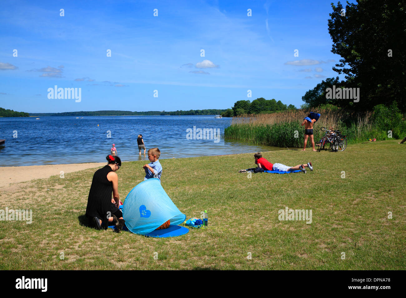 Schaalsee strand -Fotos und -Bildmaterial in hoher Auflösung – Alamy
