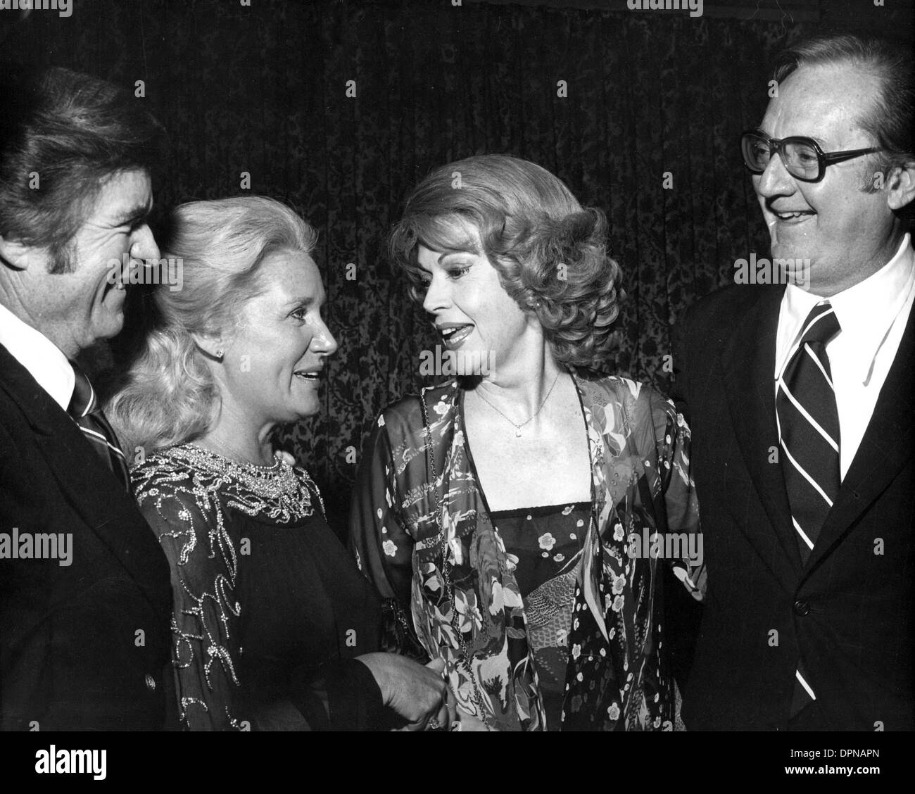 11. August 2006 - MIKE DOUGLAS mit seiner Ehefrau GENEVIEVE PURNELL, STEVE ALLEN und JAYNE ALLEN. NATE CUTLER-(Kredit-Bild: © Globe Photos/ZUMAPRESS.com) Stockfoto