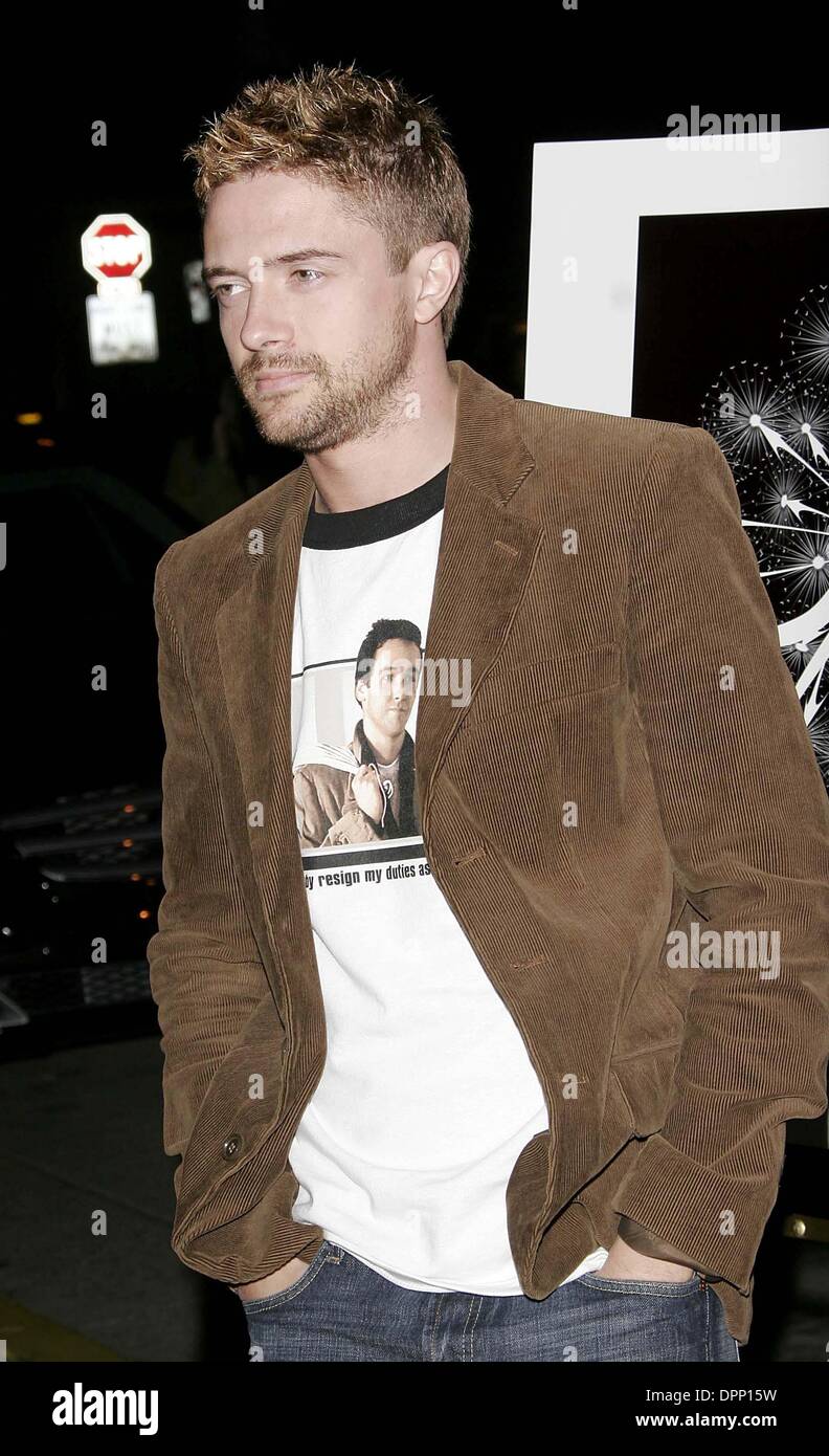 5. April 2006 - West Hollywood, Kalifornien, USA - TOPHER GRACE-. SIENNA BOUTIQUE-ERÖFFNUNG. WEST HOLLYWOOD, KALIFORNIEN -.04-05-2006-. NINA PROMMER / 2006.K47336NP. (Kredit-Bild: © Globe Photos/ZUMAPRESS.com) Stockfoto