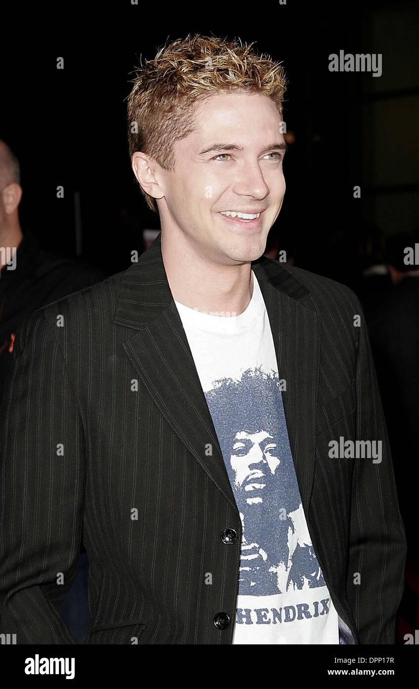 11. April 2006 - Hollywood, Kalifornien, USA - TOPHER GRACE-. AMERICAN DREAMZ - WELTPREMIERE-. ARCLIGHT THEATER, HOLLYWOOD, KALIFORNIEN -.04-11-2006-. NINA PROMMER / 2006.K47343NP. (Kredit-Bild: © Globe Photos/ZUMAPRESS.com) Stockfoto